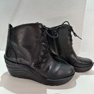 Bionica "Corset" Black Leather Lace-Up Wedge Boots – Size 8M